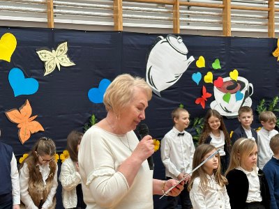 2024 DZIEŃ BABCI I DZIADKA W KLASACH I-III_1