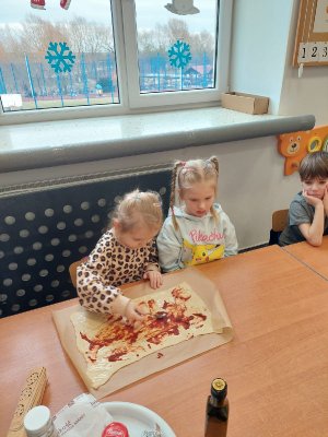 2025 DZIEŃ PIZZY W PRZEDSZKOLU_8
